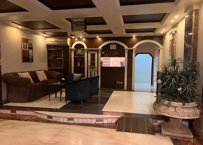 Al Fanar Al Alamaya 3- Hay\'Aa Malakeya Entrance